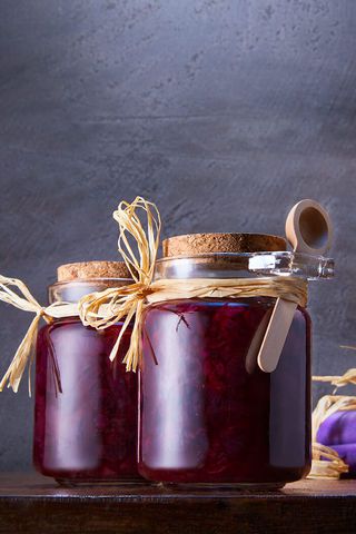 Confiture d’oignons aux myrtilles sauvages